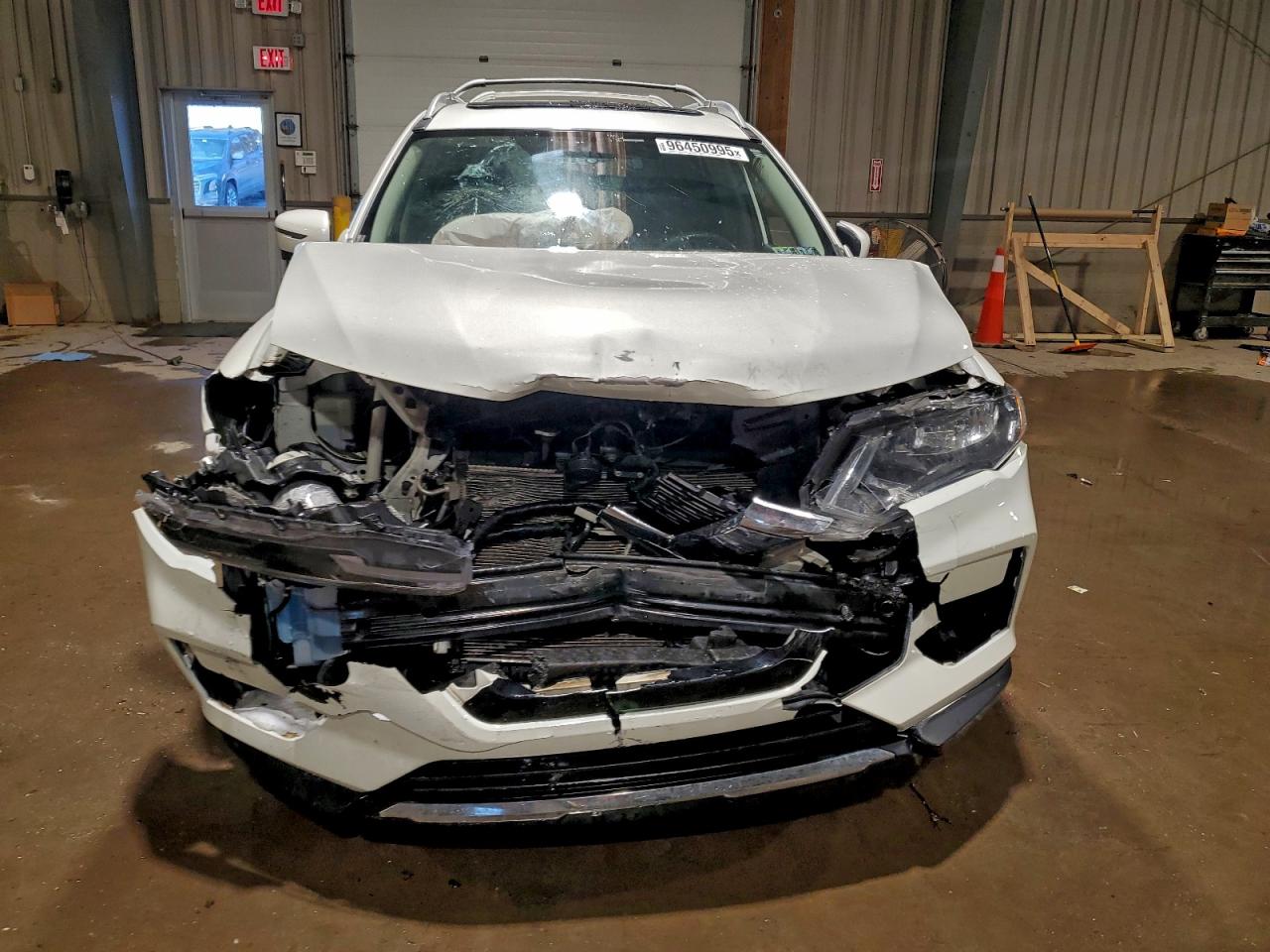 2017 NISSAN ROGUE SV photo 5