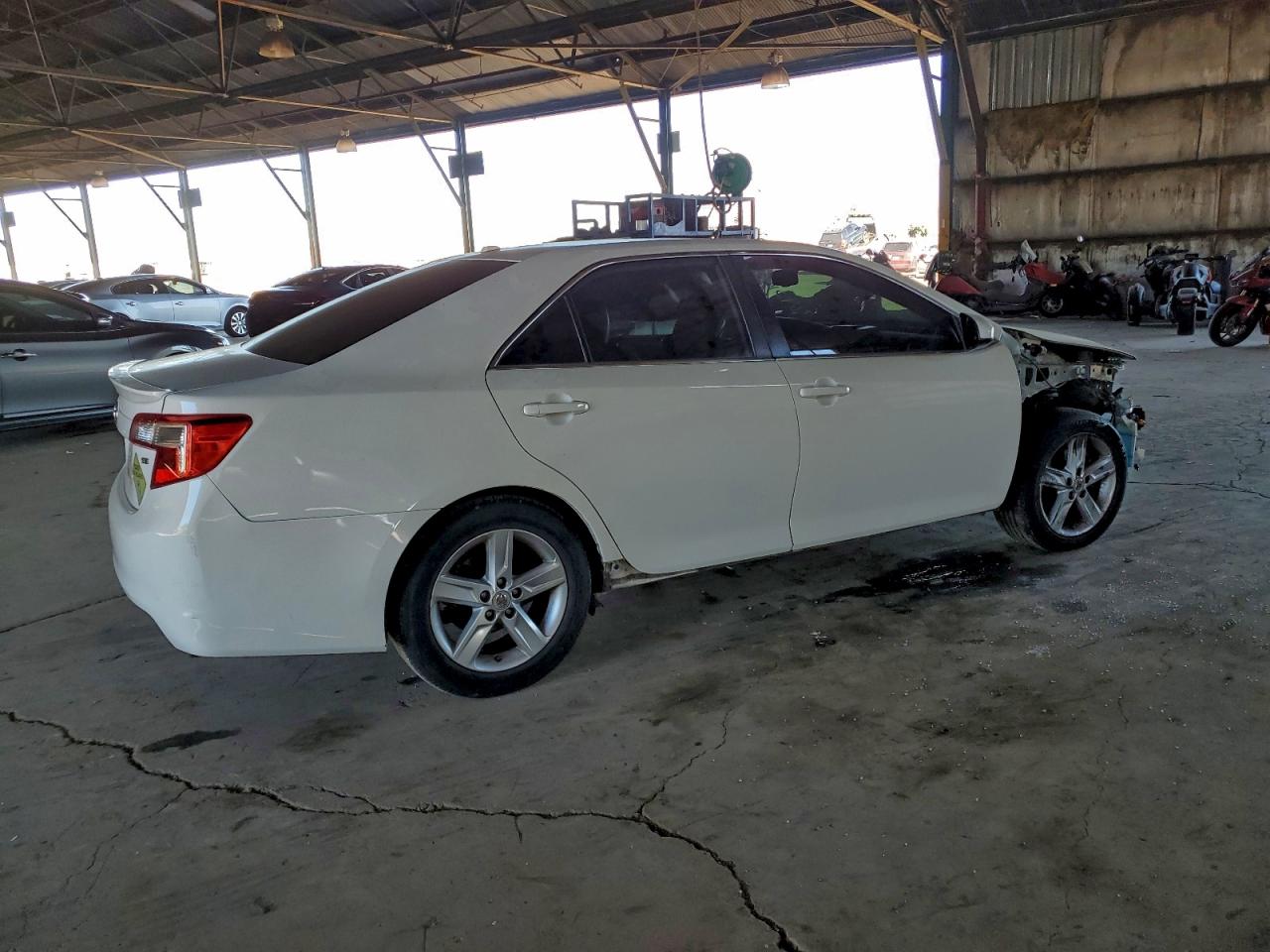 2012 TOYOTA CAMRY BASE photo 3