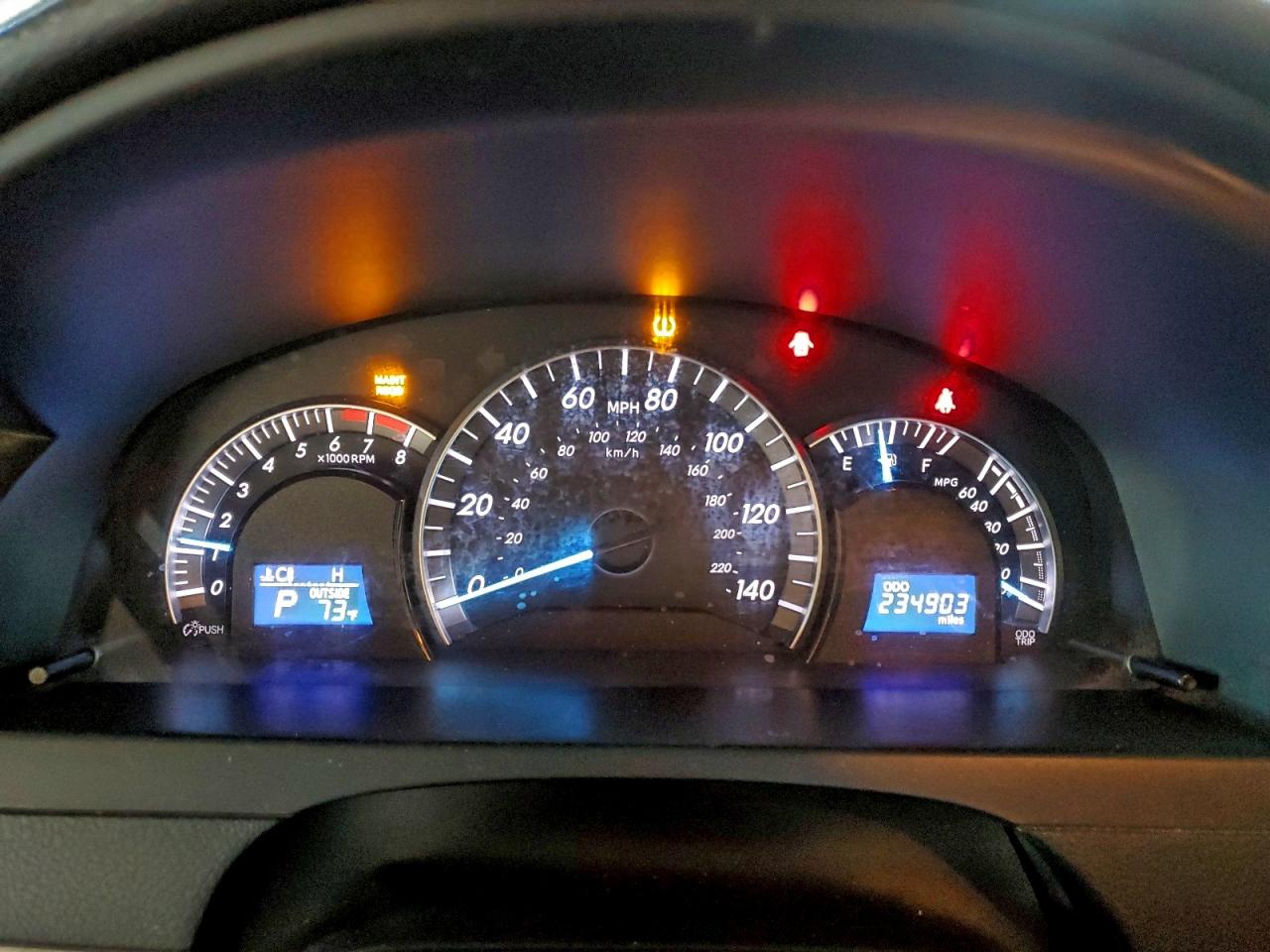2012 TOYOTA CAMRY BASE photo 9