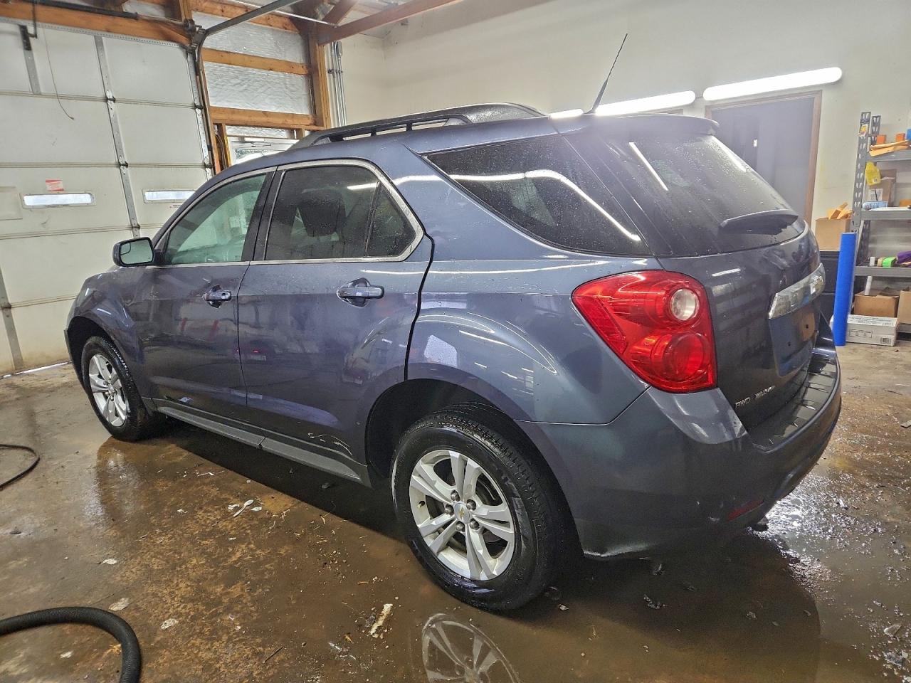 2013 CHEVROLET EQUINOX LT photo 2