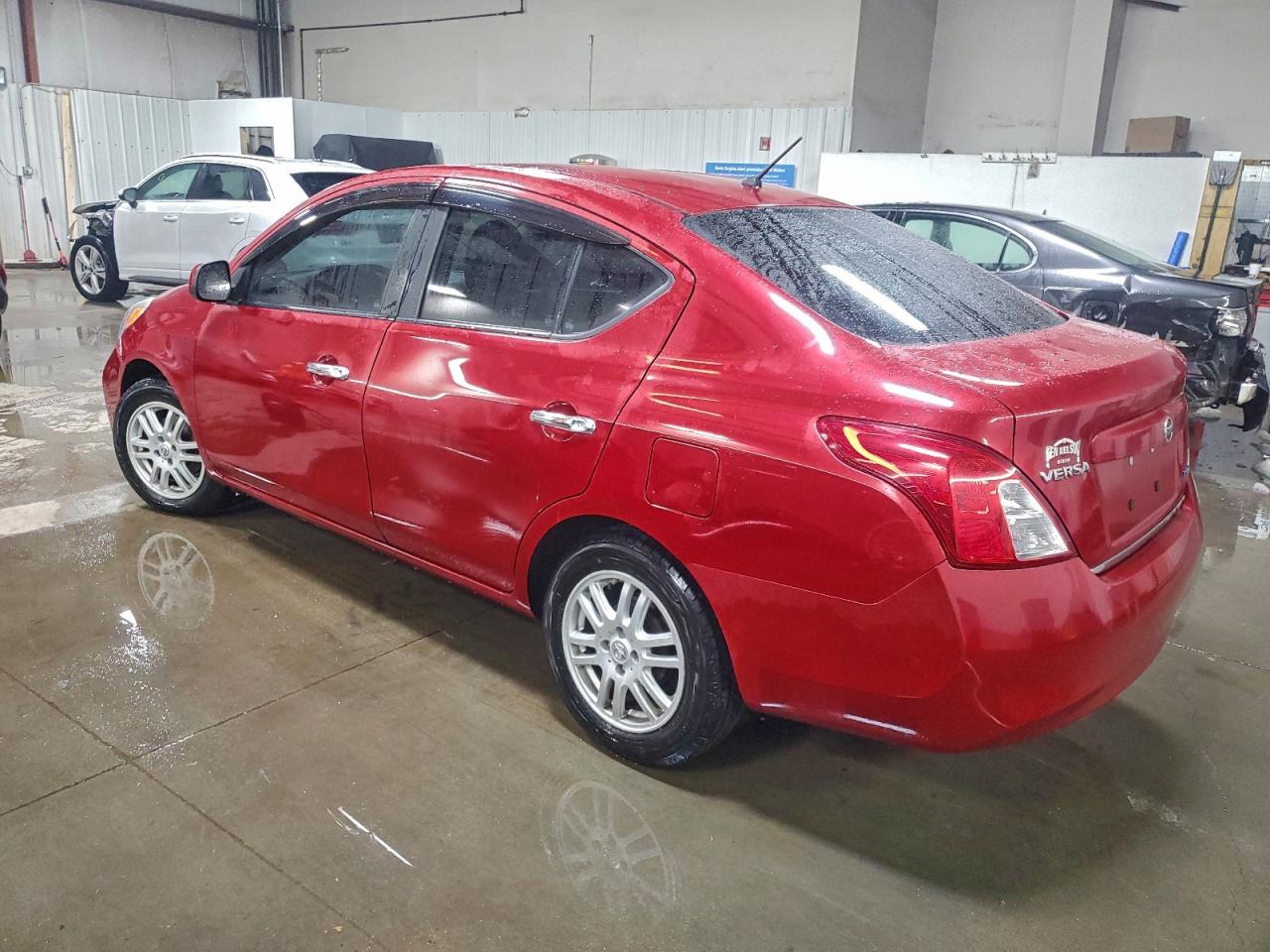 2012 NISSAN VERSA S photo 2