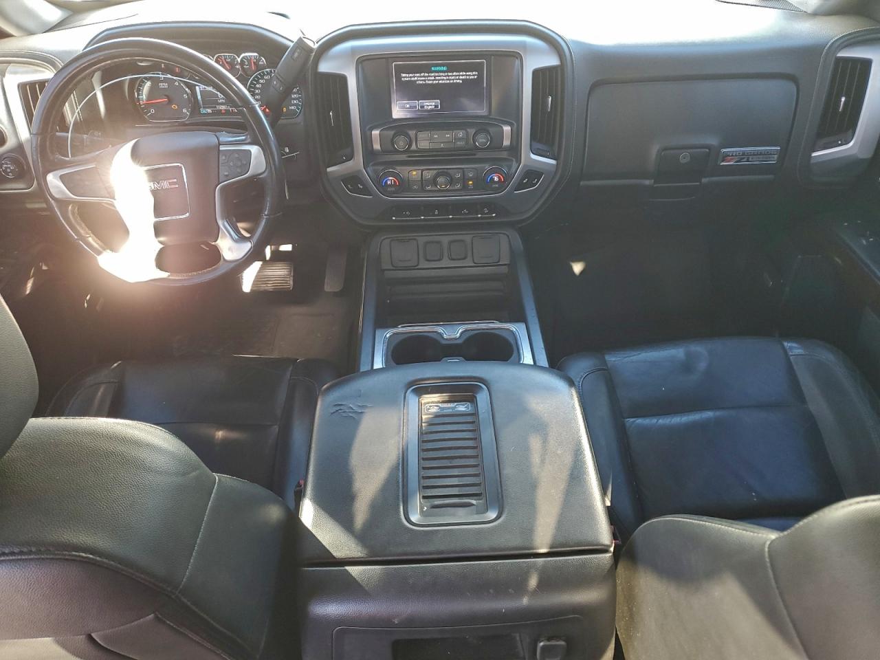 2017 GMC SIERRA K1500 SLT photo 8