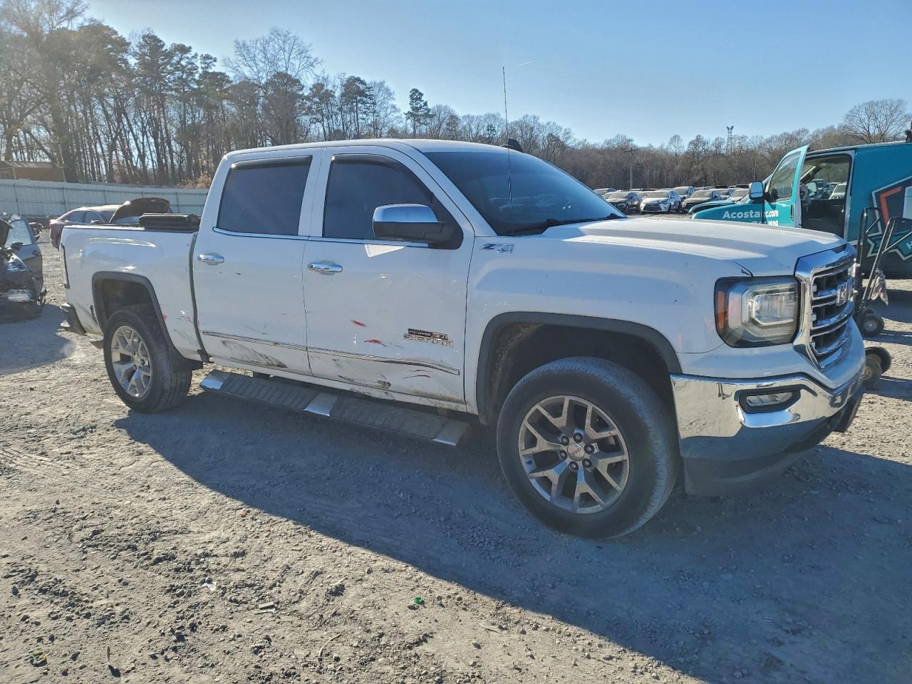 2017 GMC SIERRA K1500 SLT photo 4