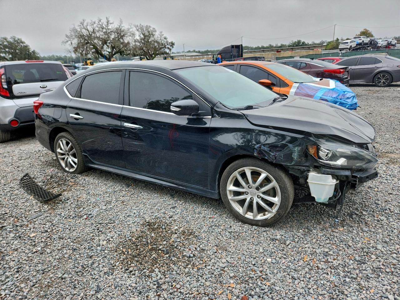 2016 NISSAN SENTRA S photo 4