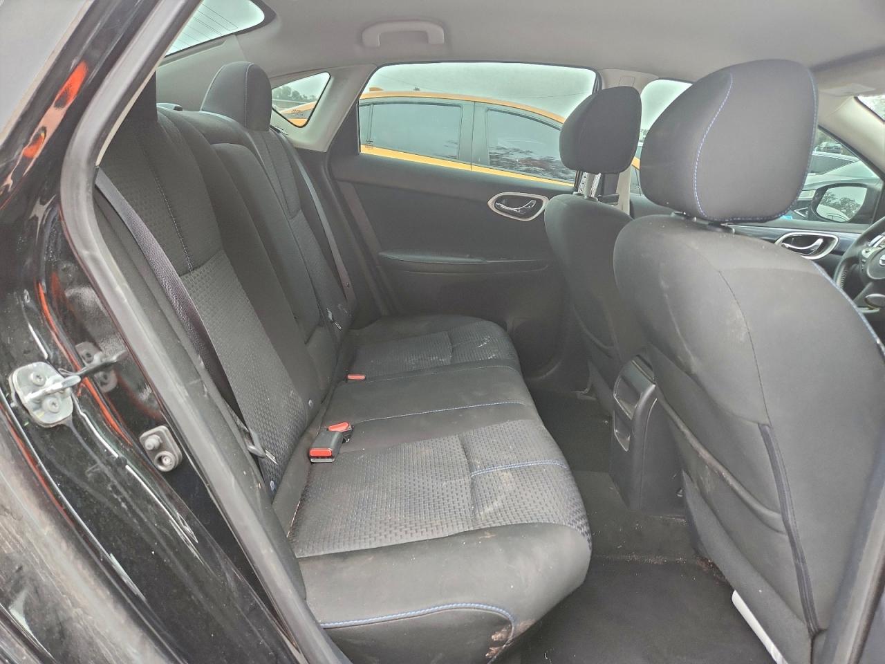 2016 NISSAN SENTRA S photo 10