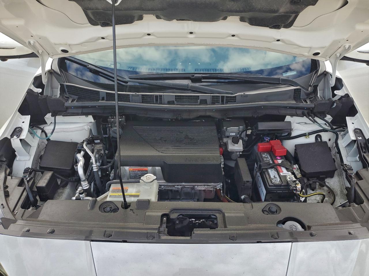 2022 NISSAN LEAF SL PLUS photo 11
