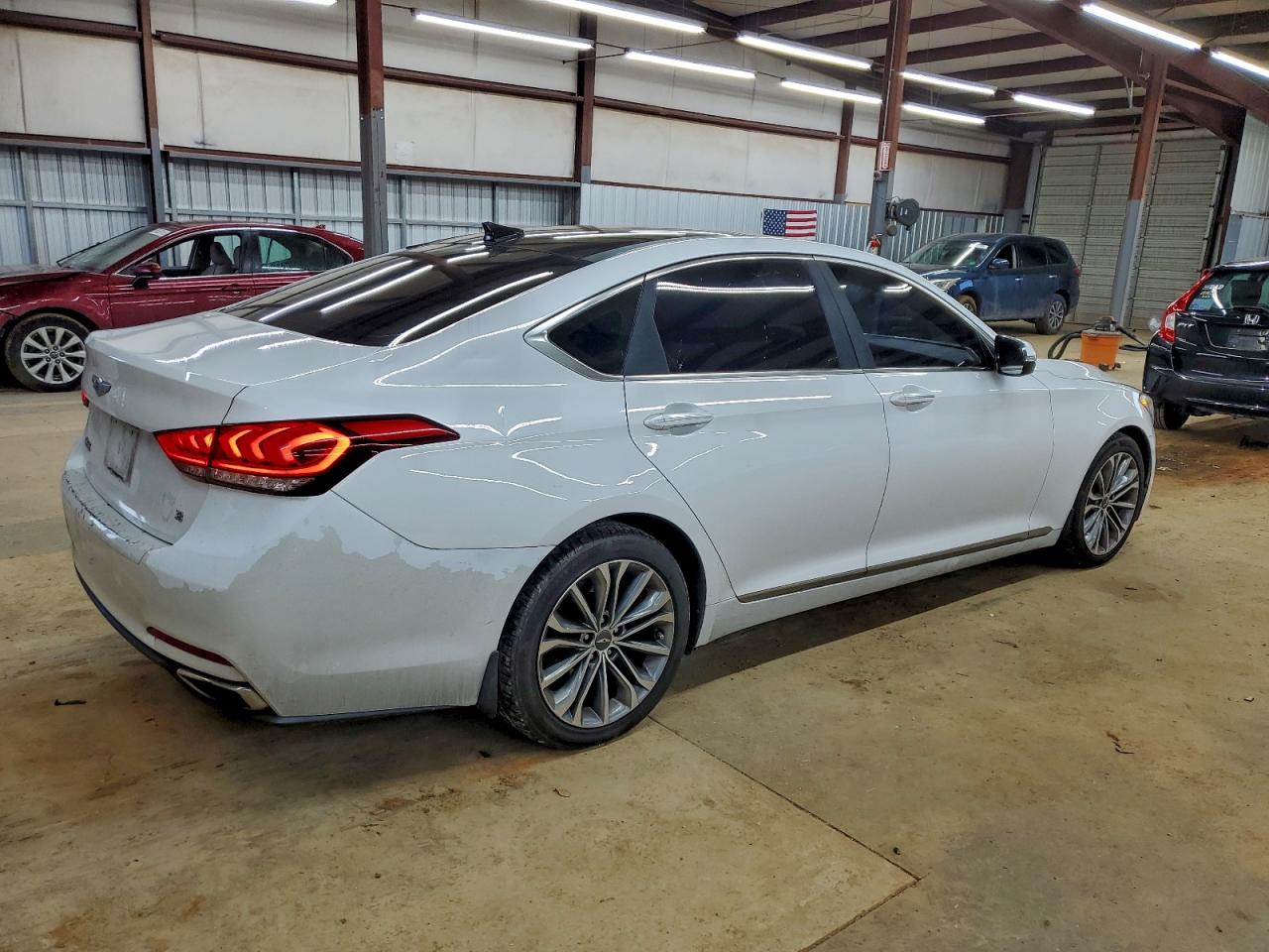 2015 HYUNDAI GENESIS 3.8L photo 3