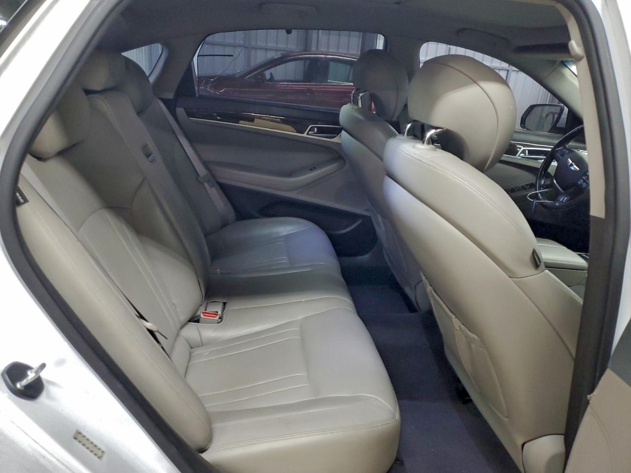2015 HYUNDAI GENESIS 3.8L photo 10