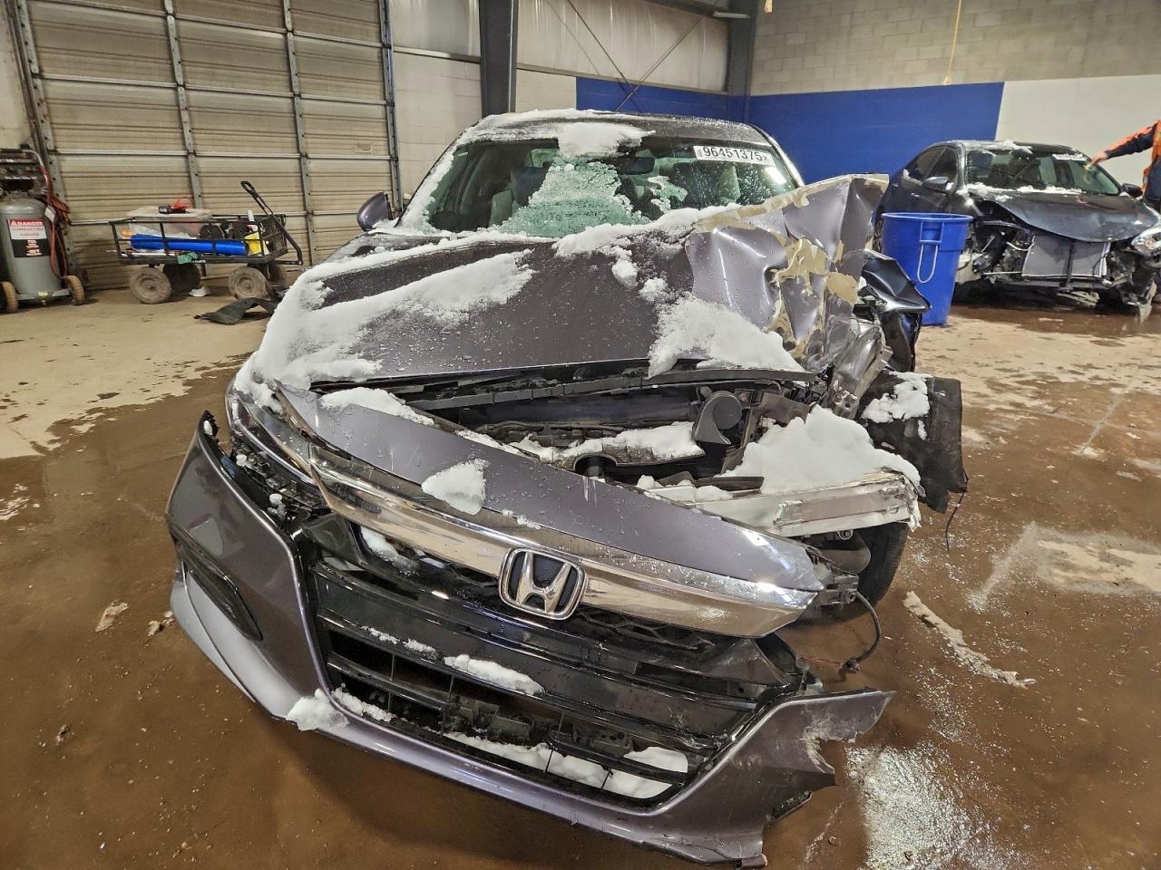 2018 HONDA ACCORD EXL photo 5