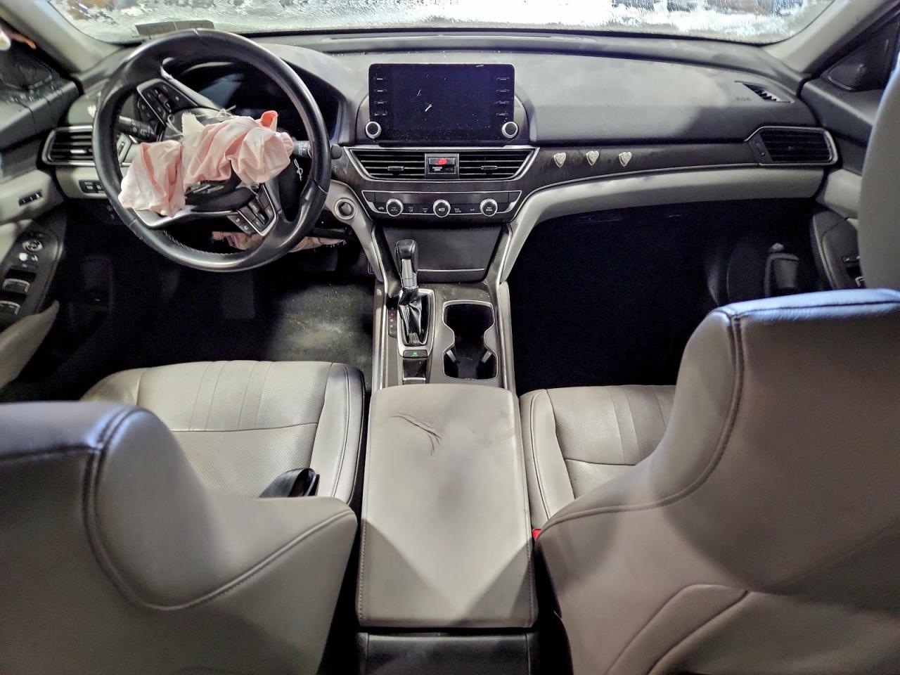 2018 HONDA ACCORD EXL photo 8
