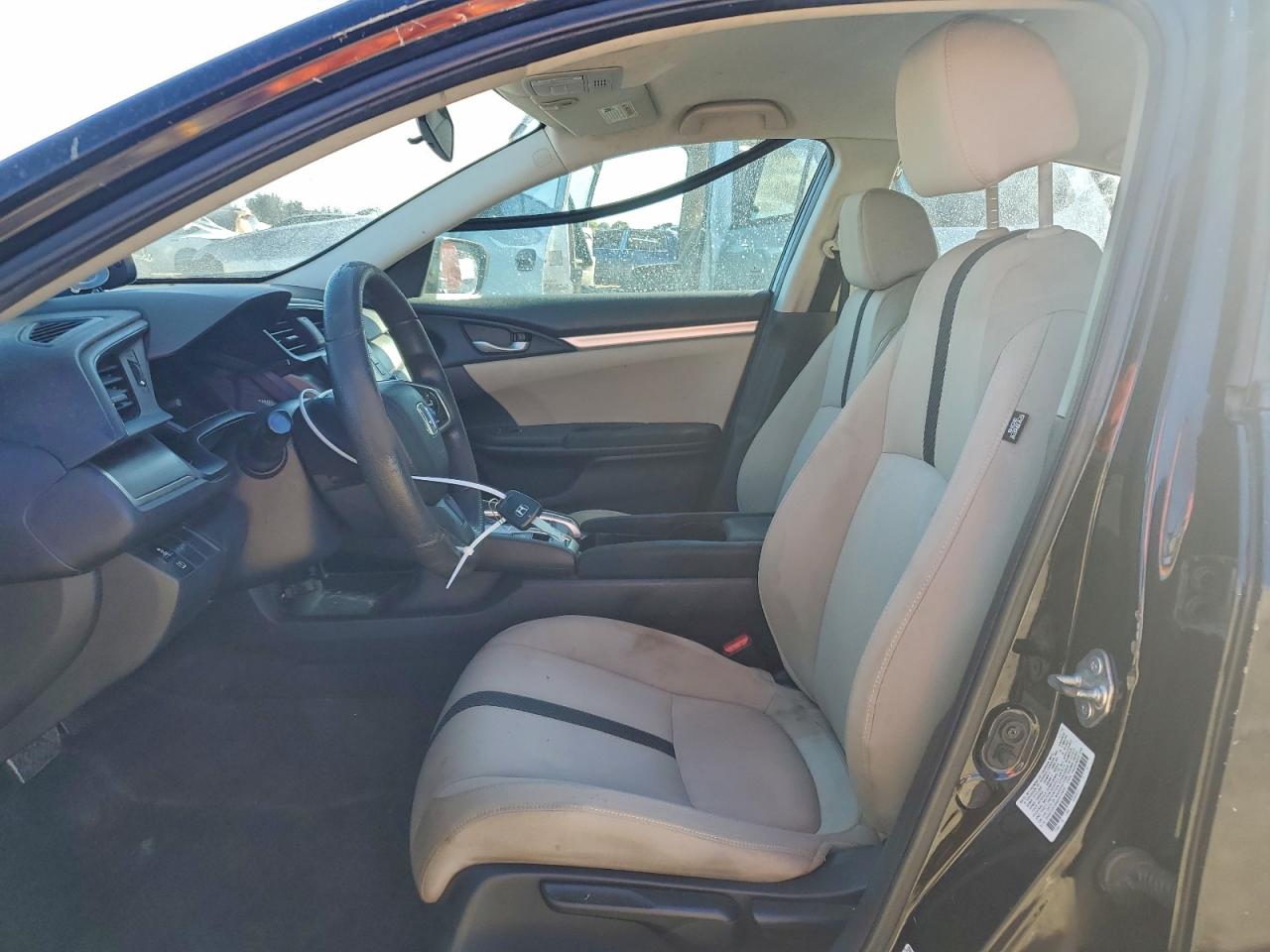 2016 HONDA CIVIC LX photo 7