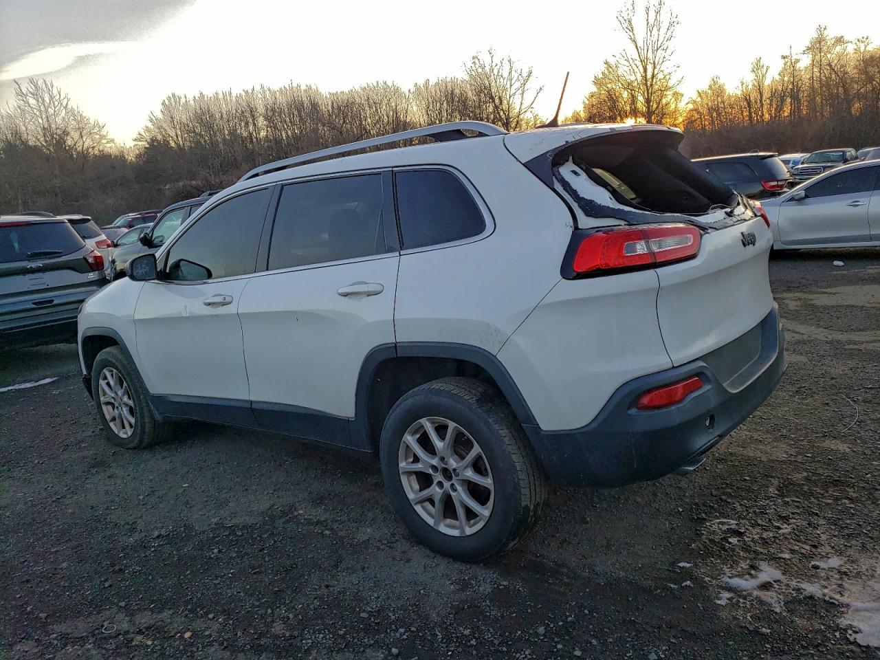 2014 JEEP CHEROKEE LATITUDE photo 2