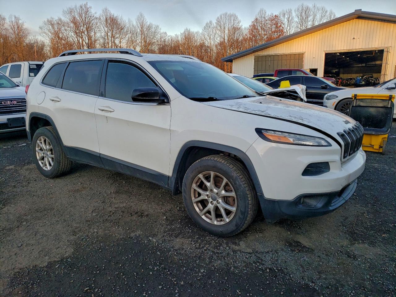 2014 JEEP CHEROKEE LATITUDE photo 4