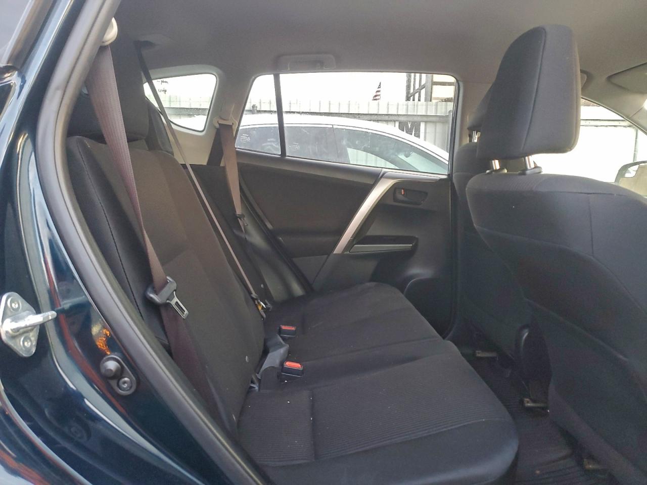 2018 TOYOTA RAV4 LE photo 11
