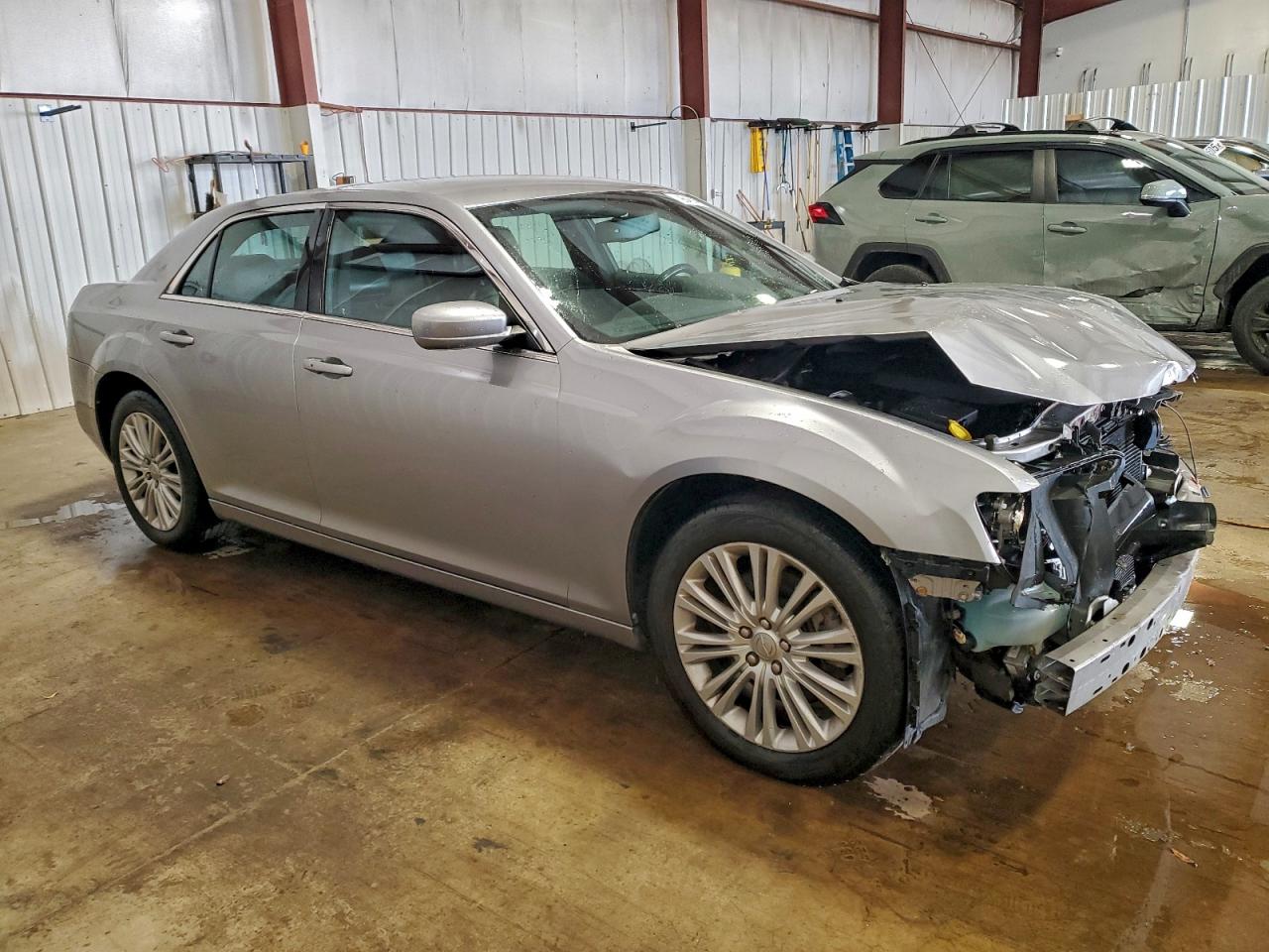 2014 CHRYSLER 300 photo 4