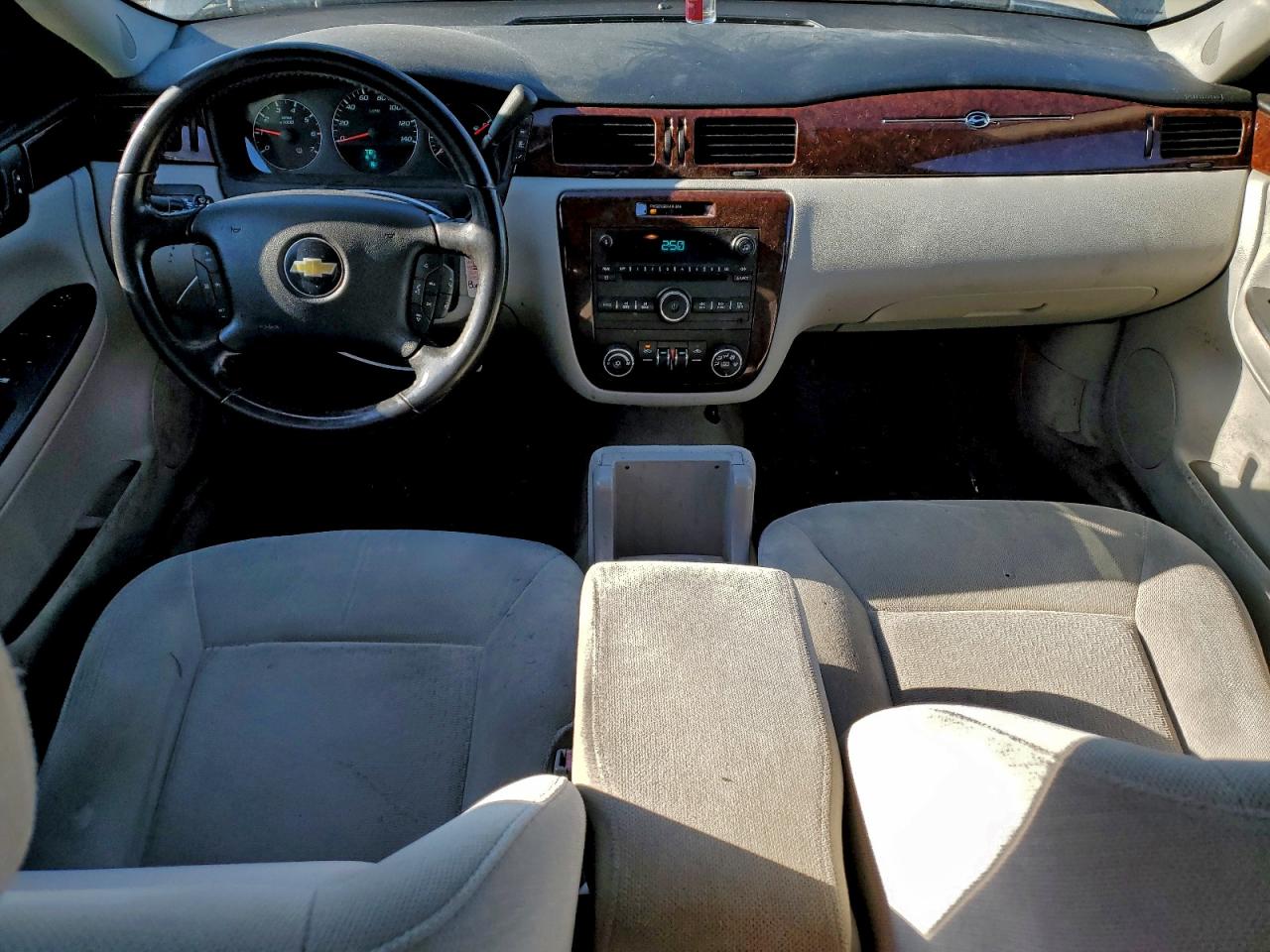 2011 CHEVROLET IMPALA LT photo 8