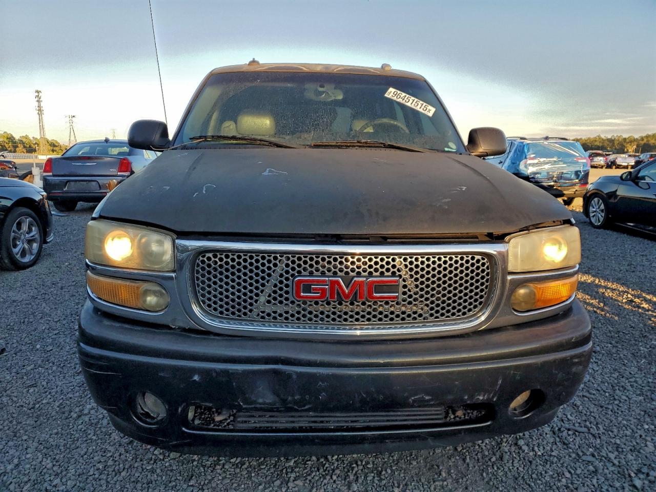 2003 GMC YUKON DENALI photo 5