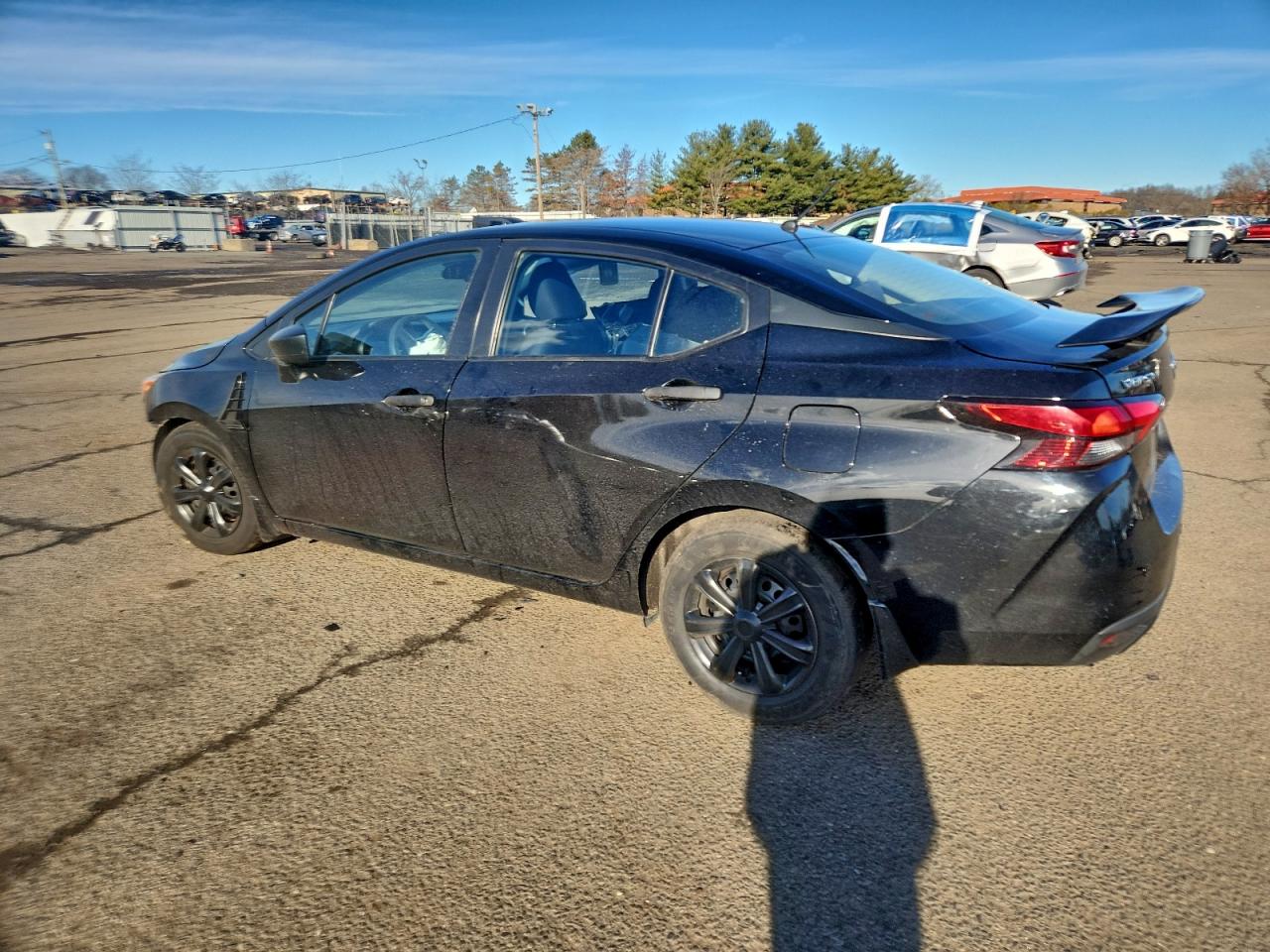 2021 NISSAN VERSA S photo 2