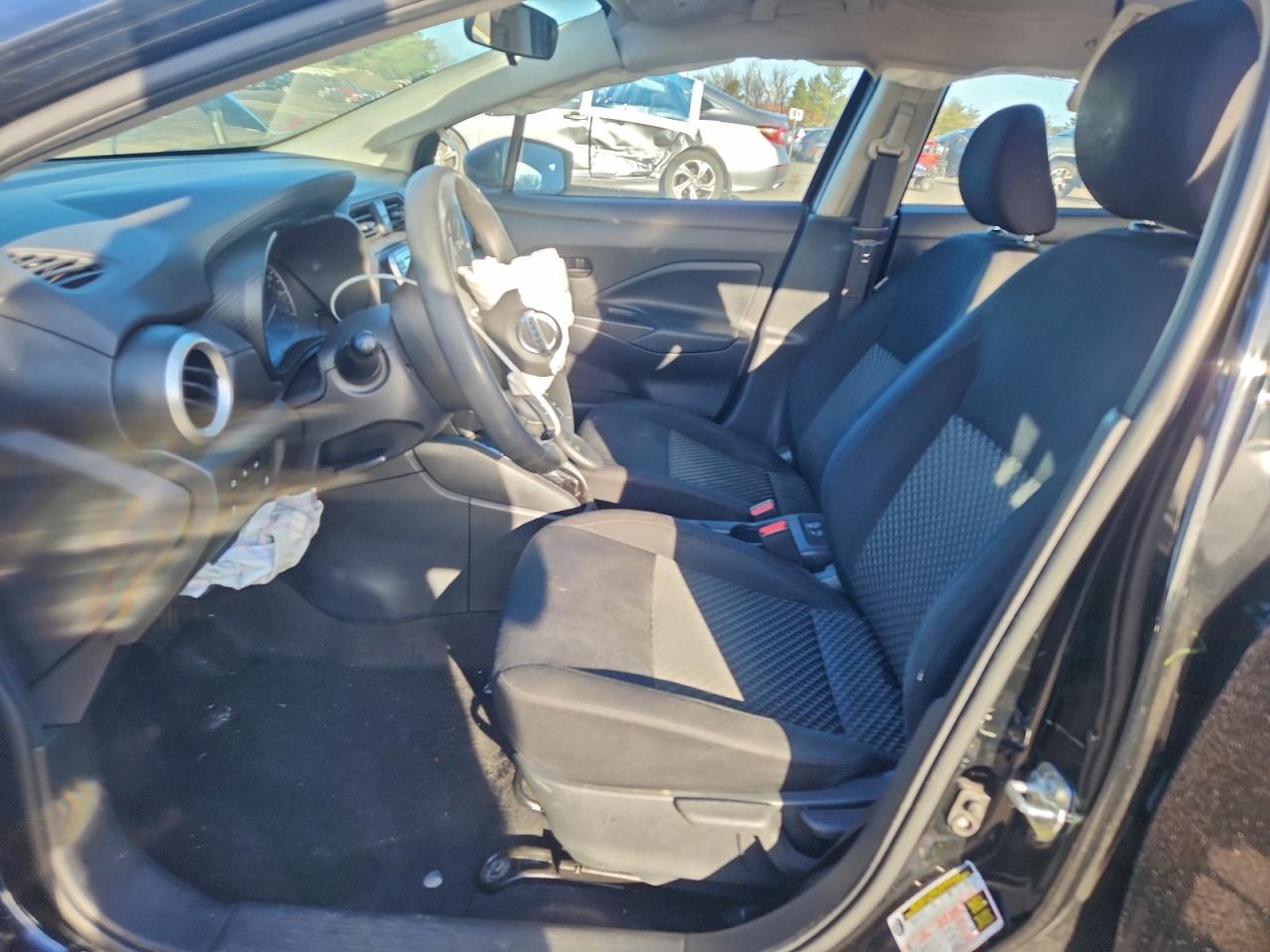 2021 NISSAN VERSA S photo 7