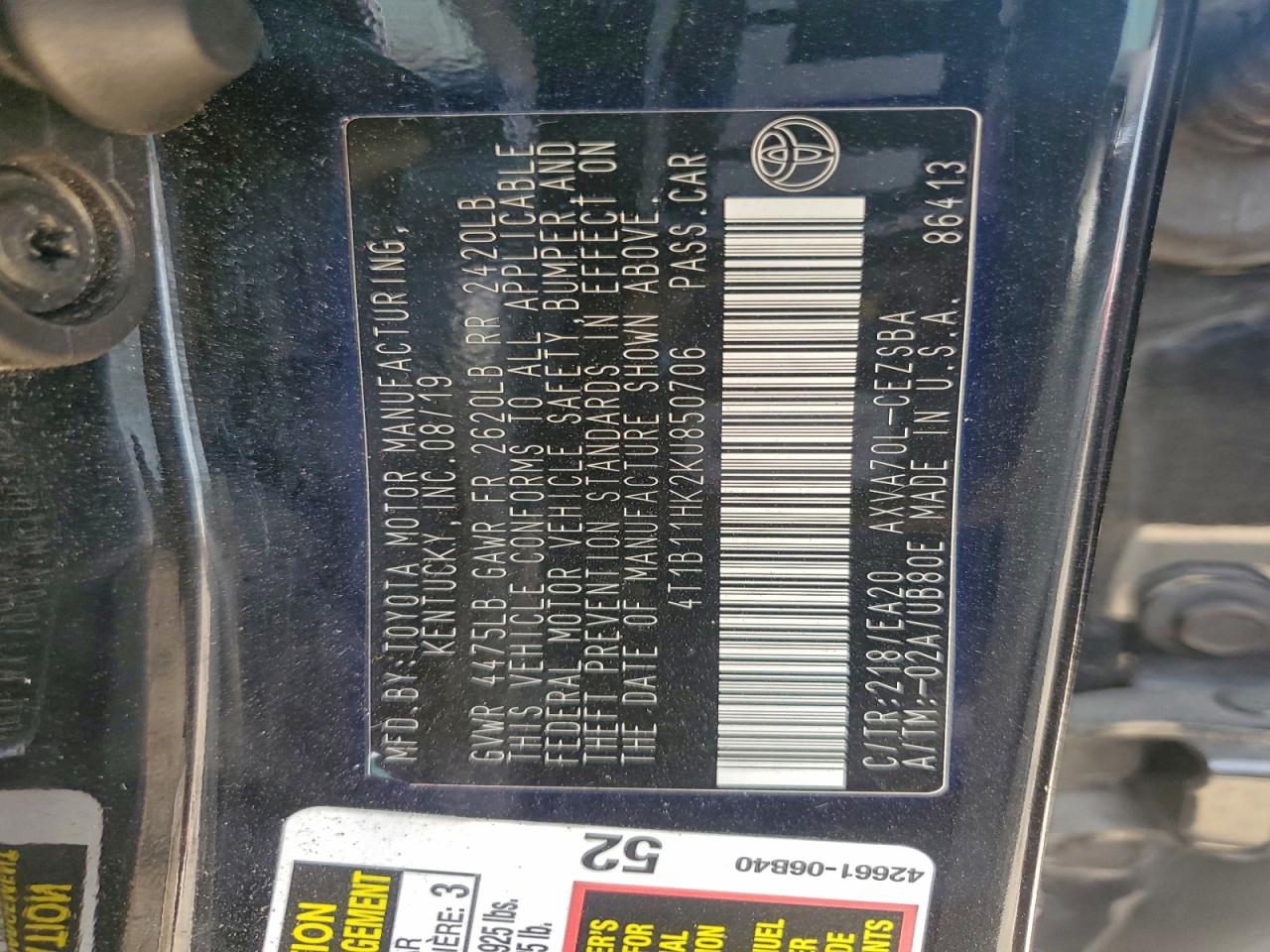2019 TOYOTA CAMRY L photo 13