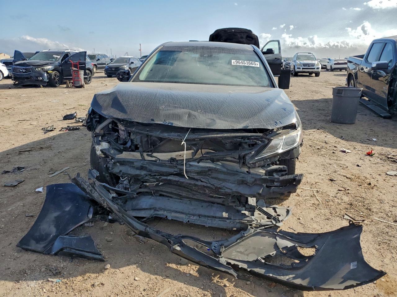 2019 TOYOTA CAMRY L photo 5