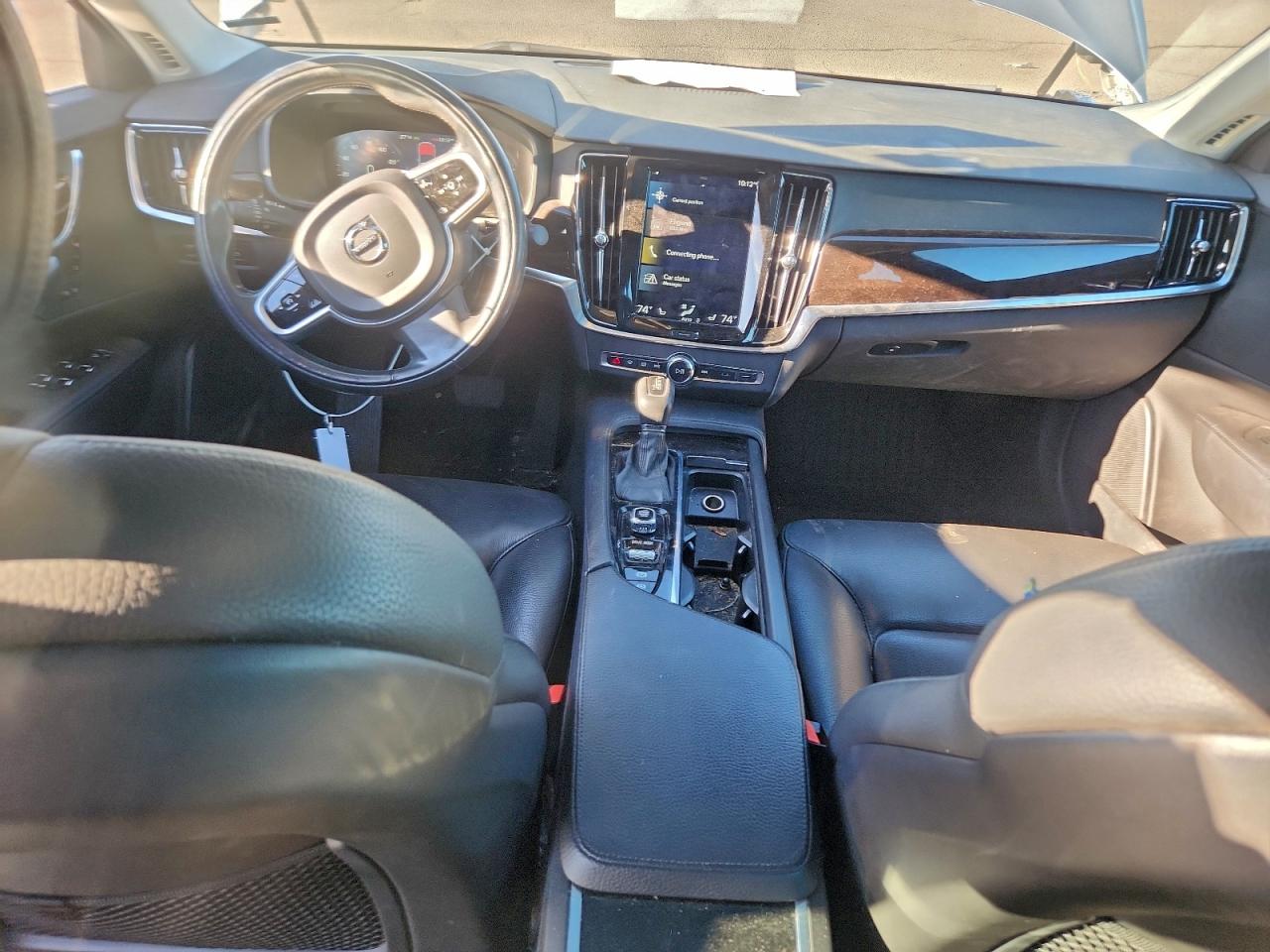 2018 VOLVO S90 T6 MOMENTUM photo 8
