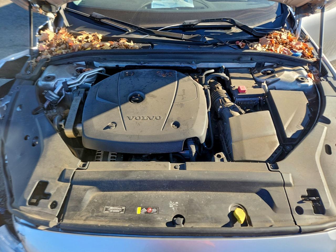 2018 VOLVO S90 T6 MOMENTUM photo 11
