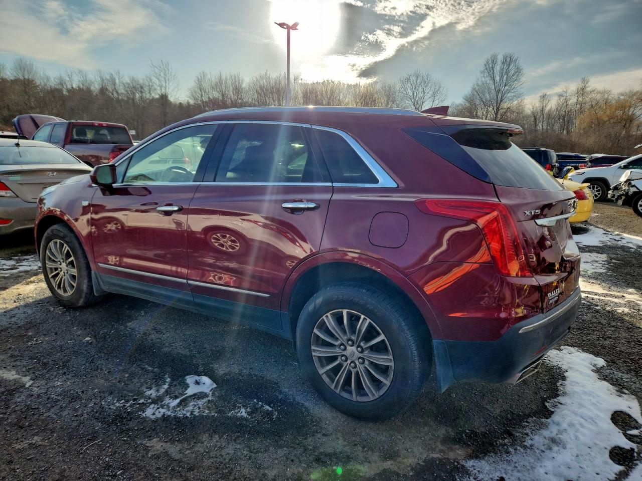 2017 CADILLAC XT5 LUXURY photo 2