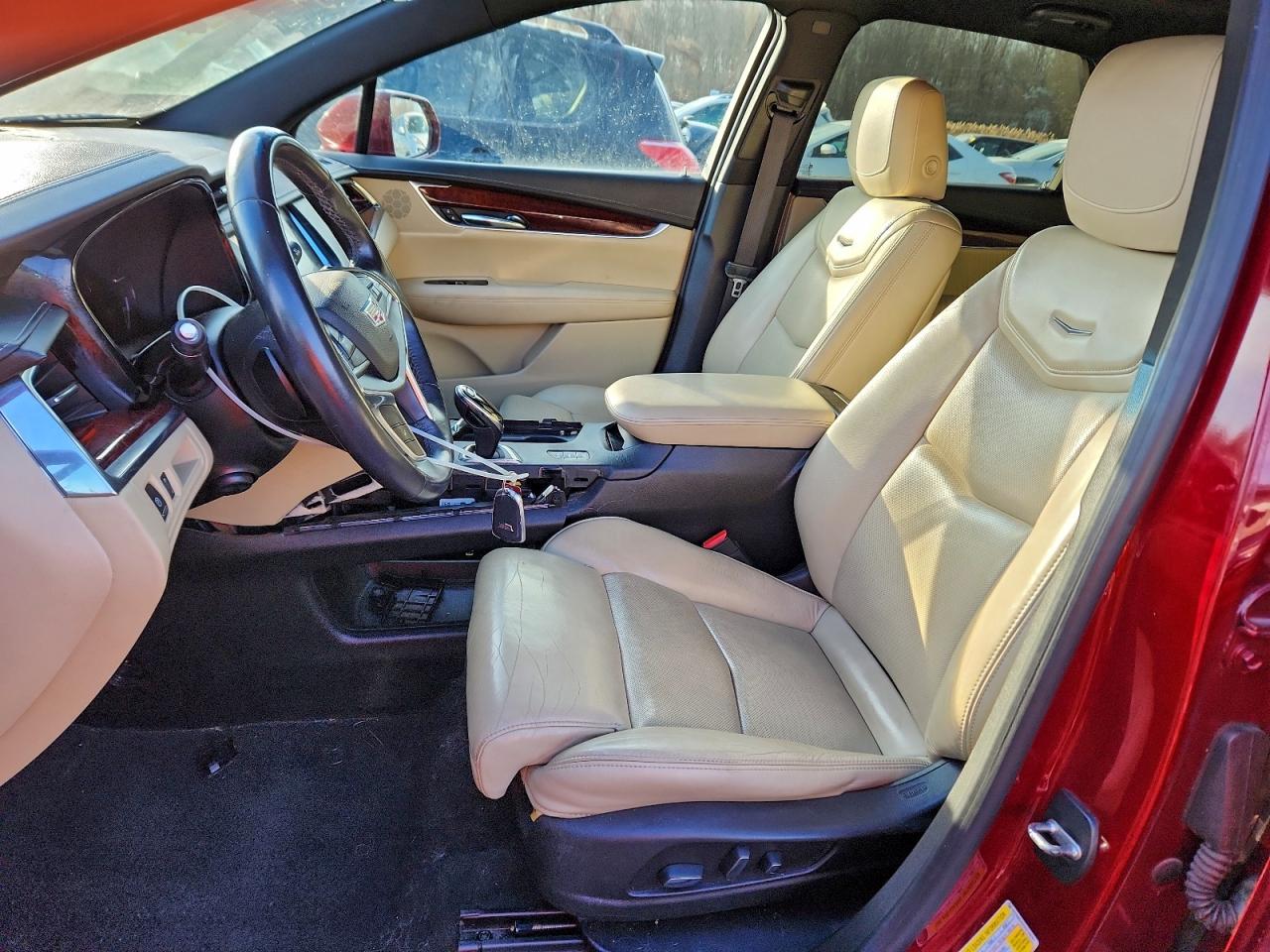 2017 CADILLAC XT5 LUXURY photo 7