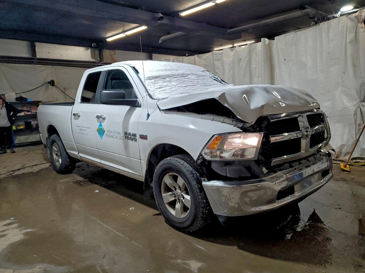 2014 RAM 1500 SLT photo 4