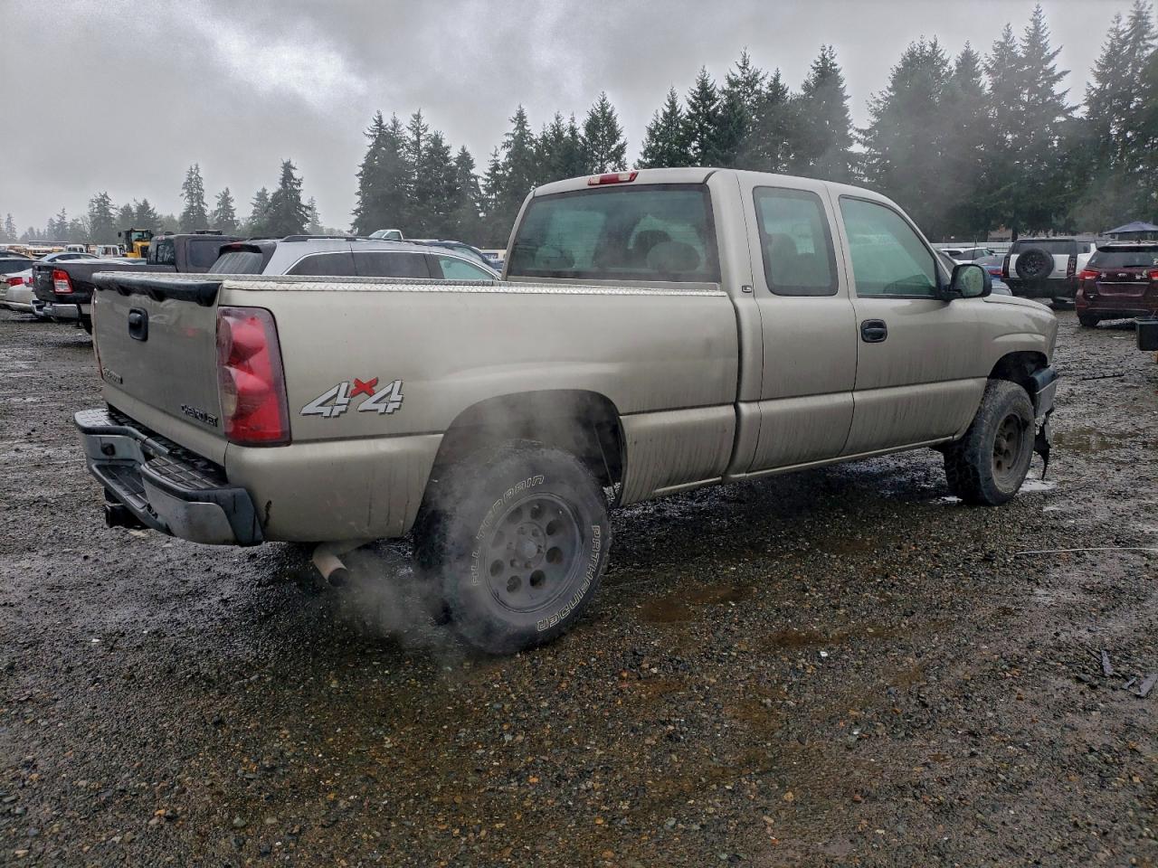 2003 CHEVROLET SILVERADO K1500 photo 3