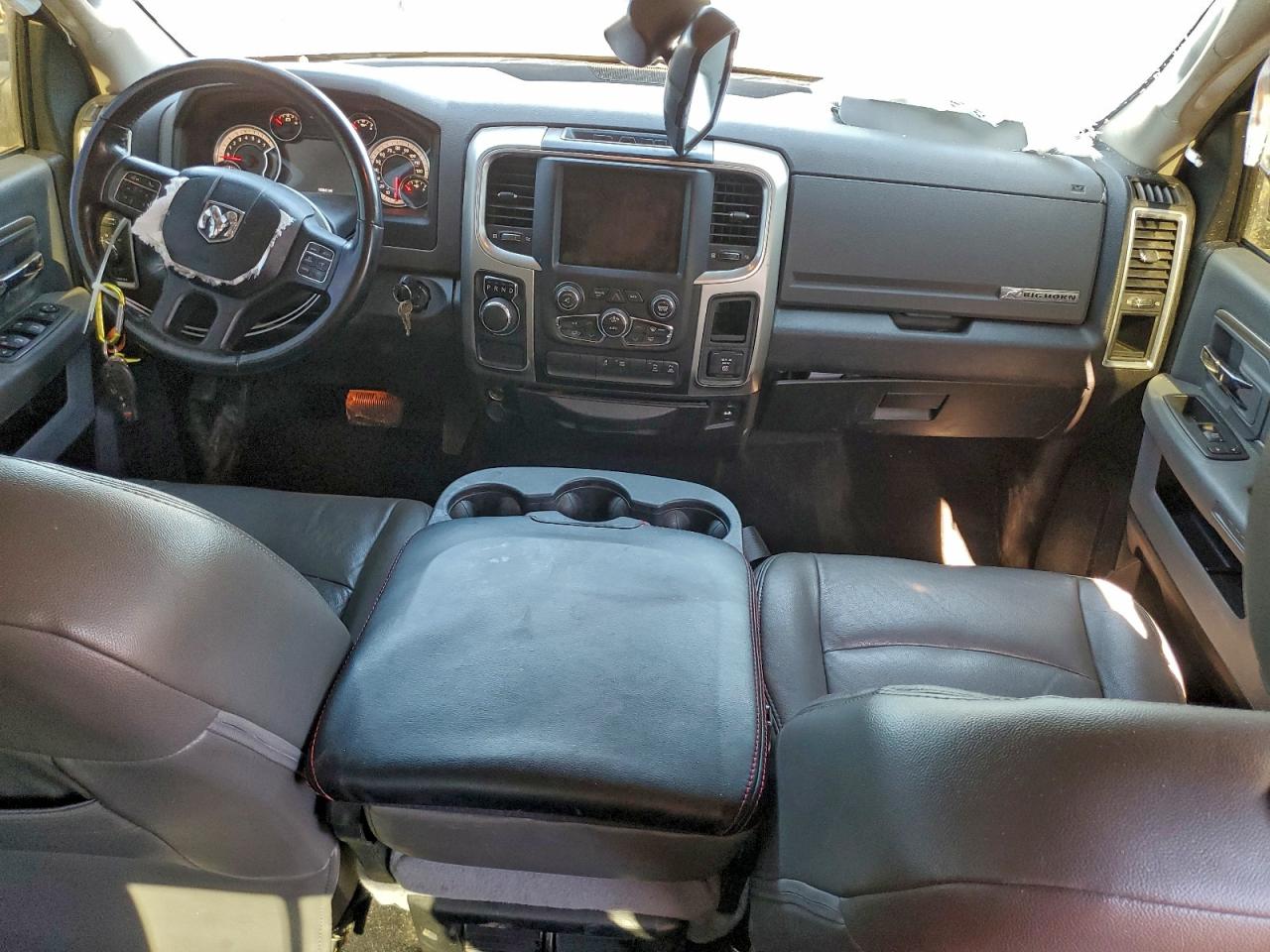 2019 RAM 1500 CLASSIC SLT photo 8