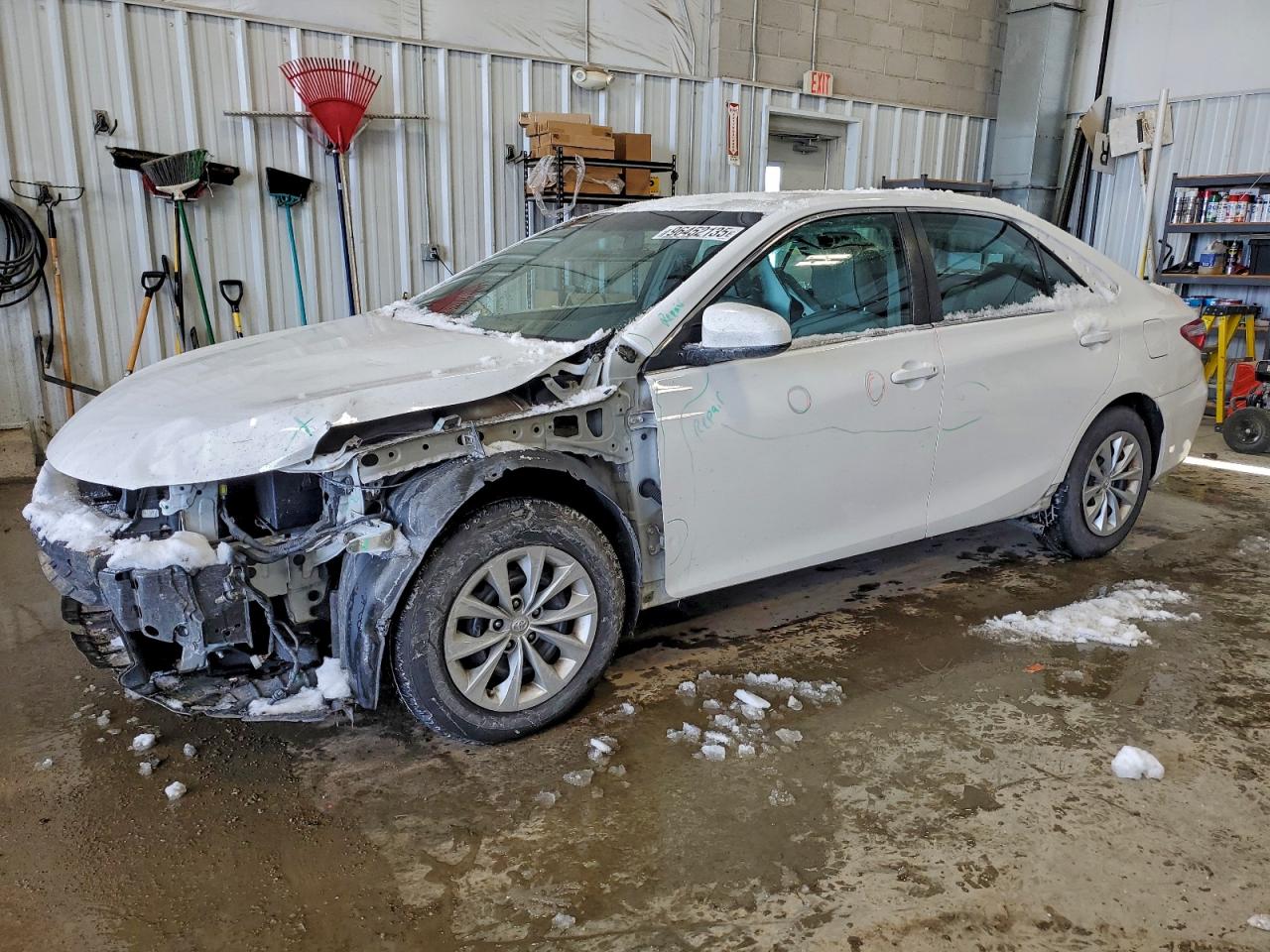 2015 TOYOTA CAMRY