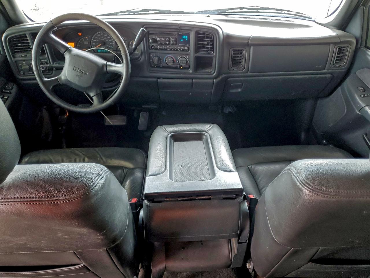 2002 GMC NEW SIERRA C3500 photo 8