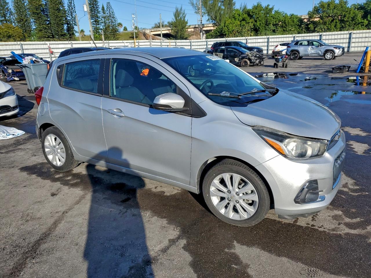 2018 CHEVROLET SPARK 1LT photo 4