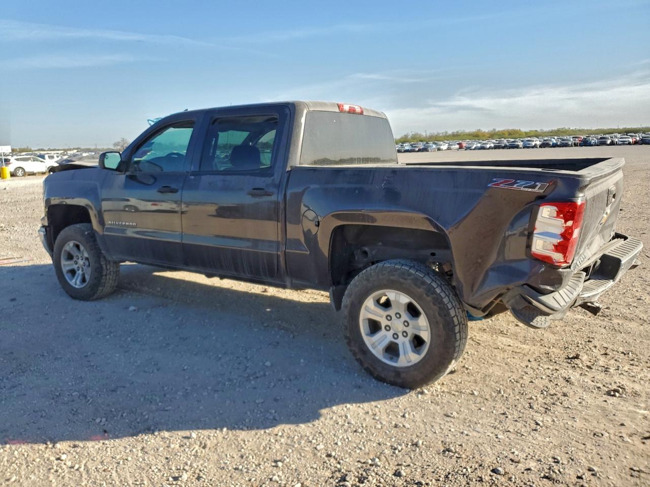 2014 CHEVROLET SILVERADO K1500 LT photo 2
