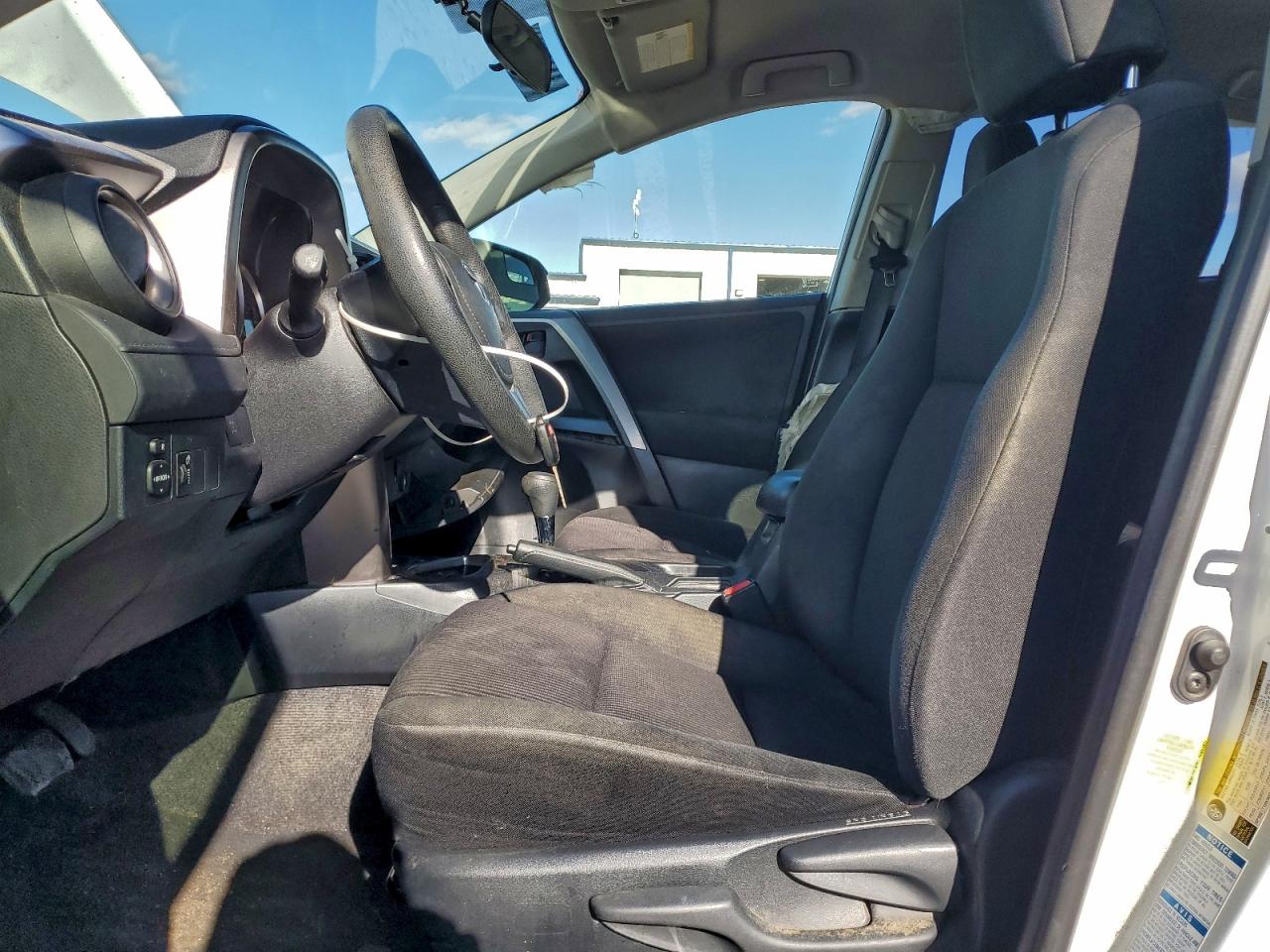 2016 TOYOTA RAV4 LE photo 7