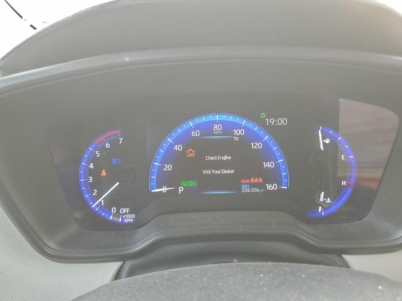 2020 TOYOTA COROLLA LE photo 9