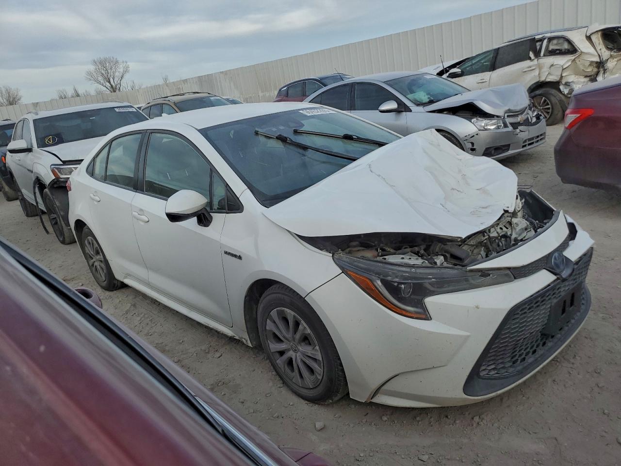 2020 TOYOTA COROLLA LE photo 4