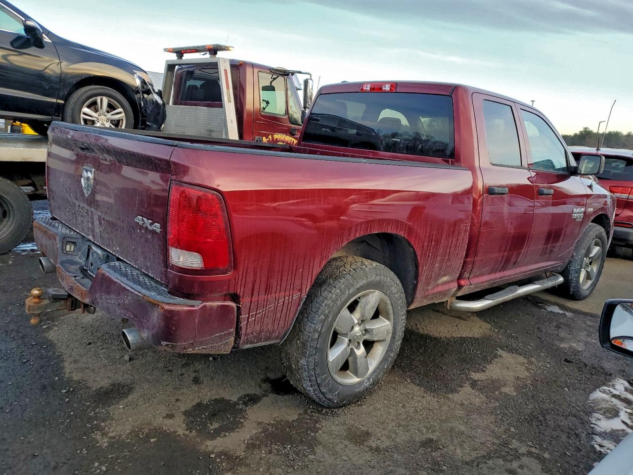 2019 RAM 1500 CLASSIC TRADESMAN photo 3