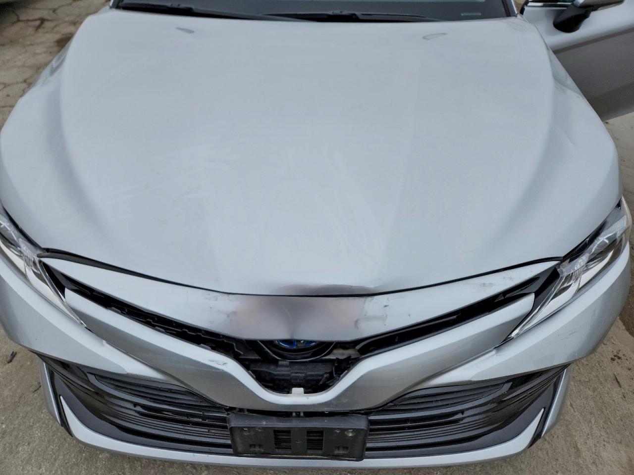 2018 TOYOTA CAMRY LE photo 11