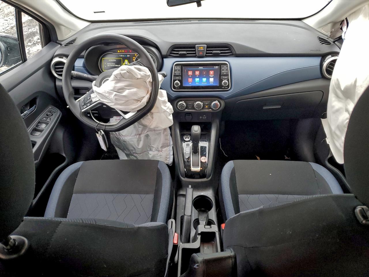 2025 NISSAN VERSA SV photo 8