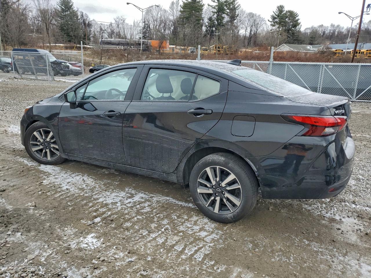 2025 NISSAN VERSA SV photo 2