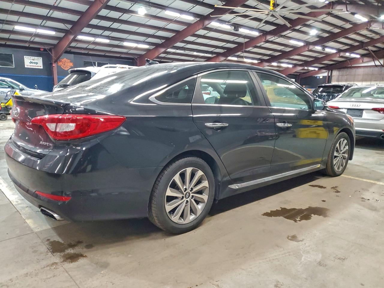 2015 HYUNDAI SONATA SPORT photo 3