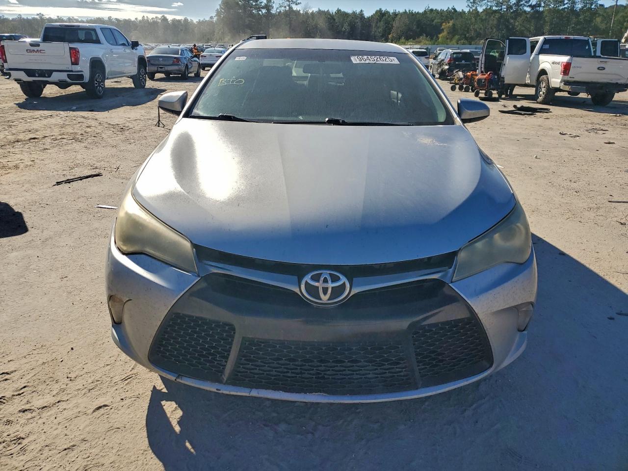 2016 TOYOTA CAMRY LE photo 5