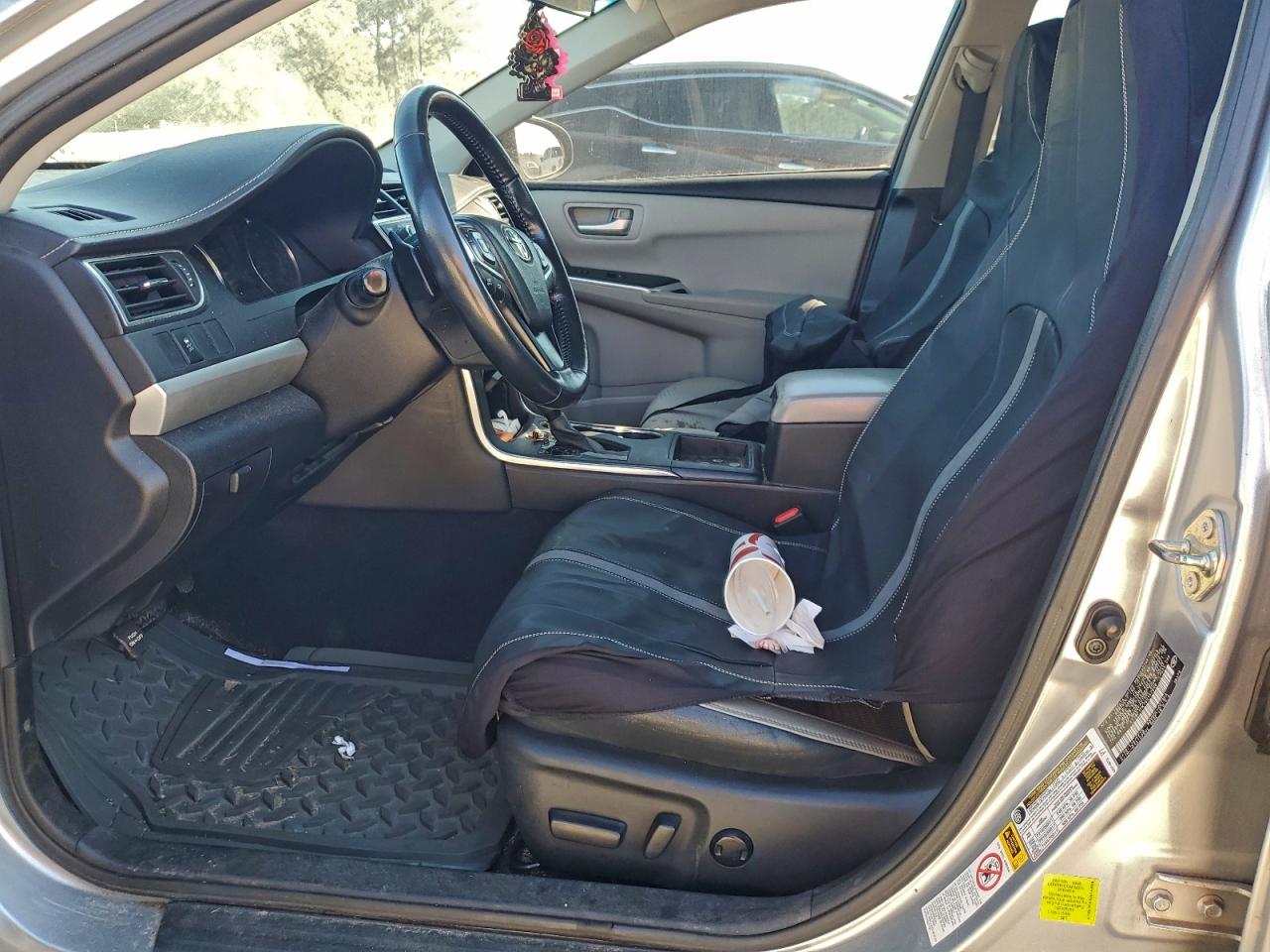 2016 TOYOTA CAMRY LE photo 7