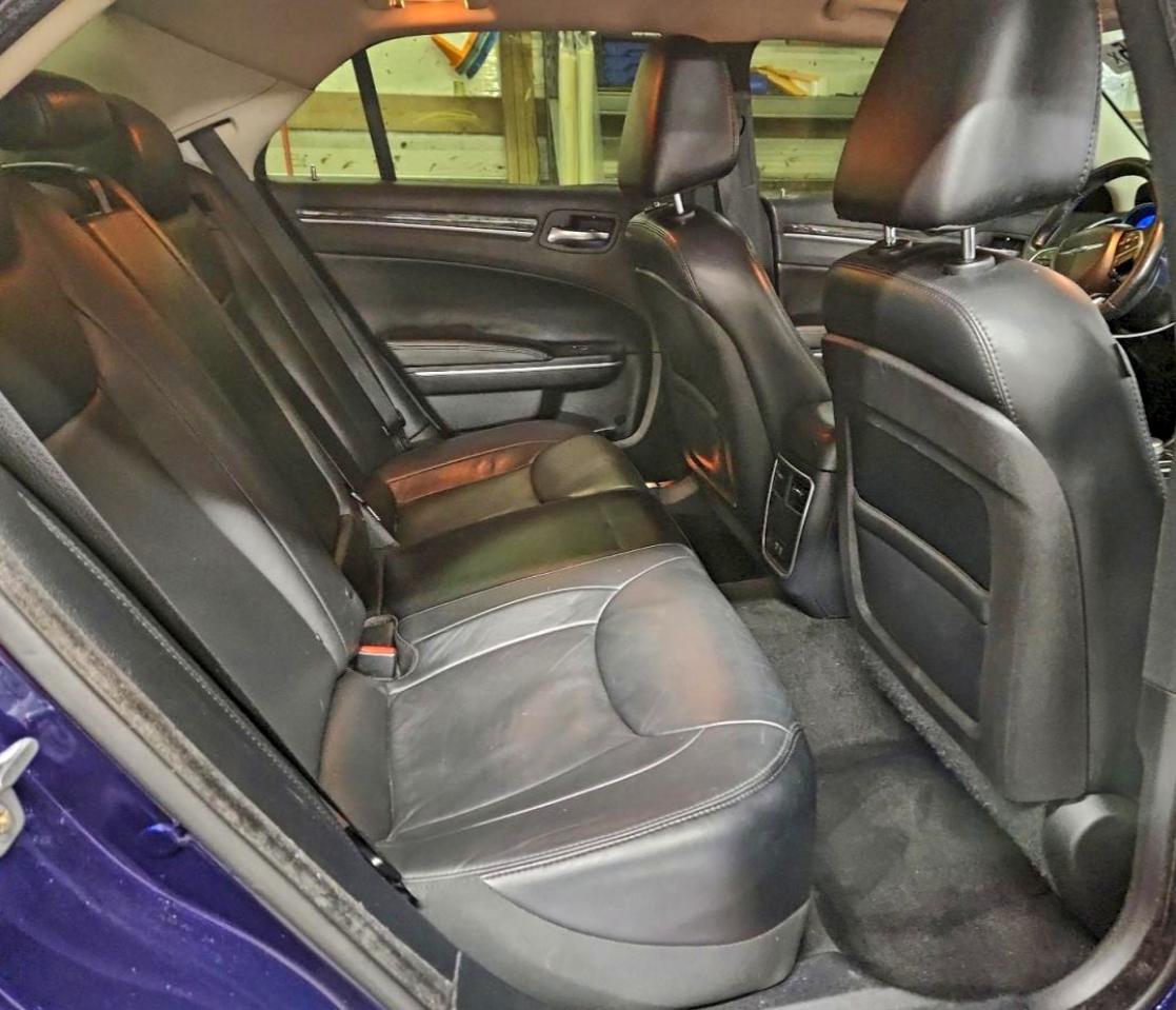 2015 CHRYSLER 300 LIMITED photo 19