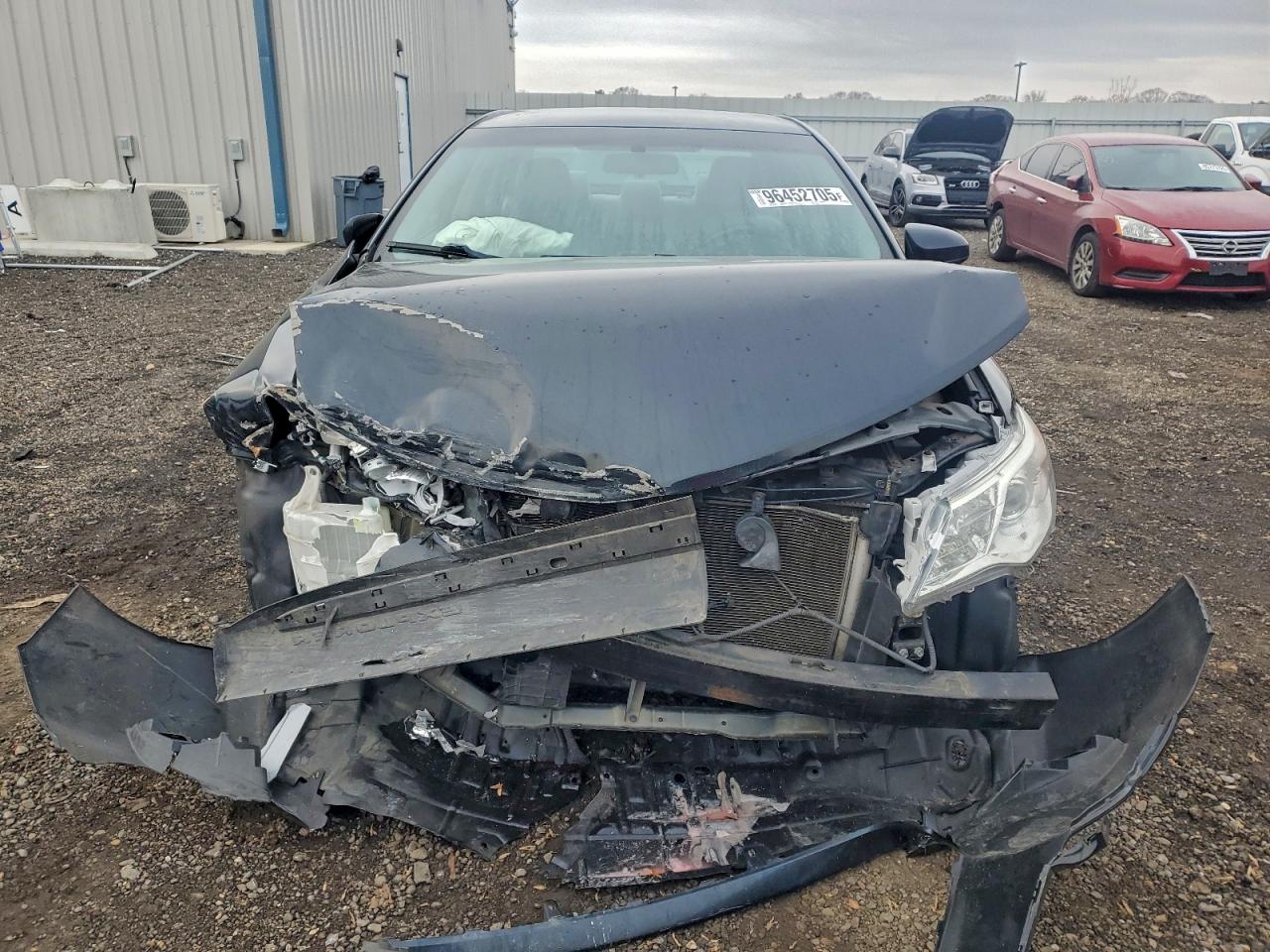 2013 TOYOTA CAMRY L photo 5