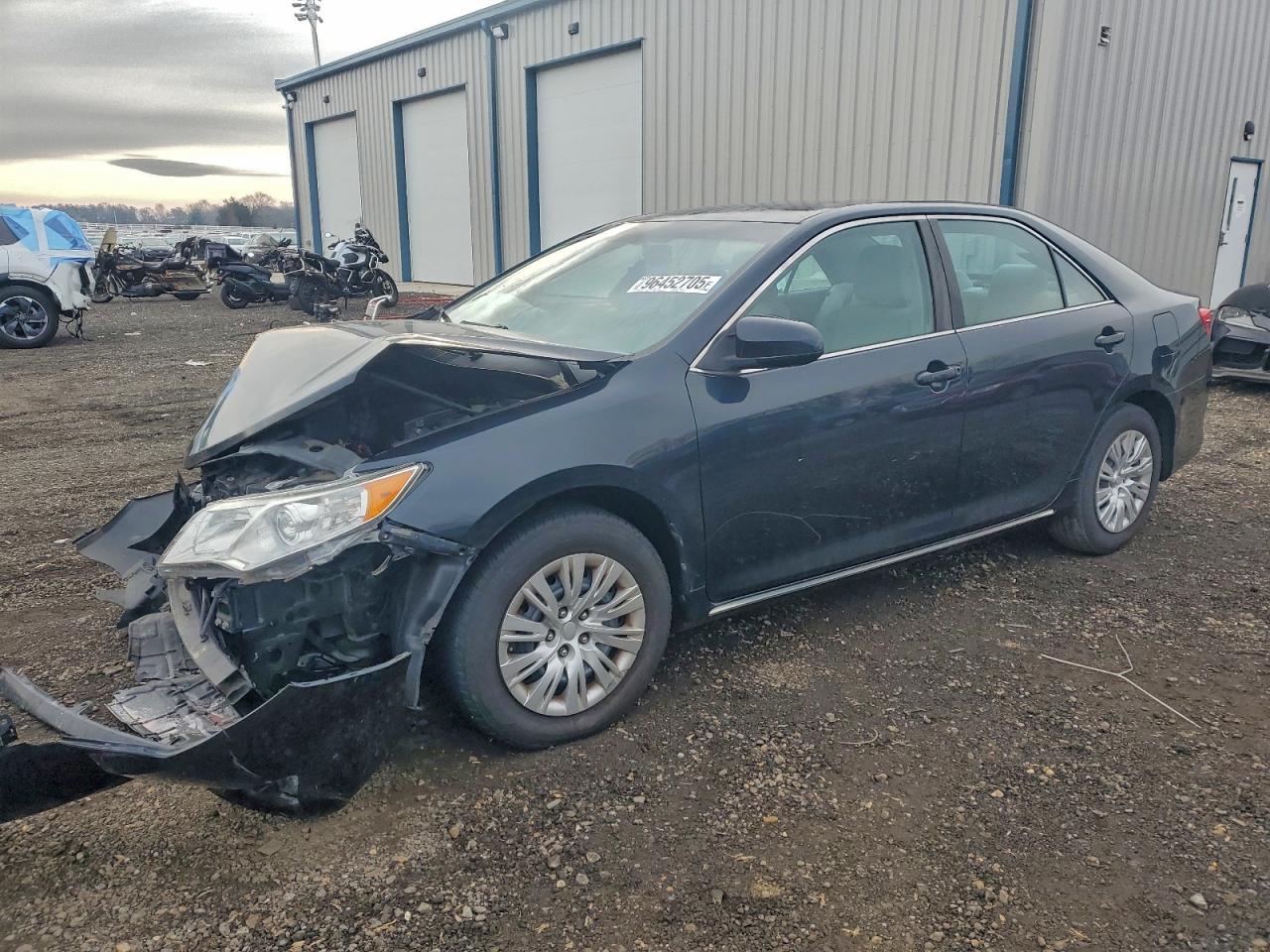 2013 TOYOTA CAMRY
