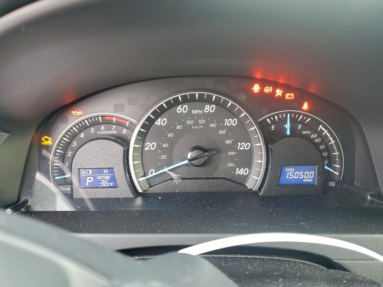 2013 TOYOTA CAMRY L photo 9